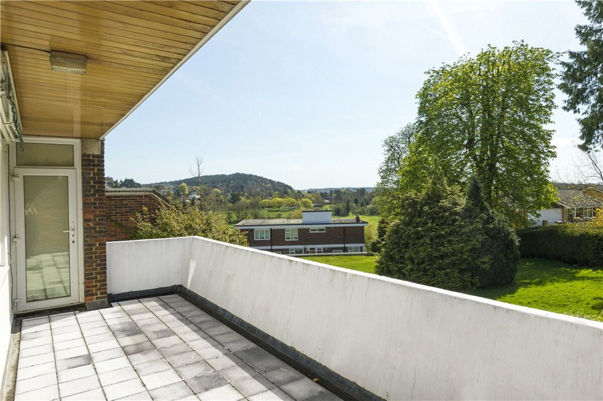 flat for sale in The Meadows, Portsmouth Road, Guildford, Surrey, GU2