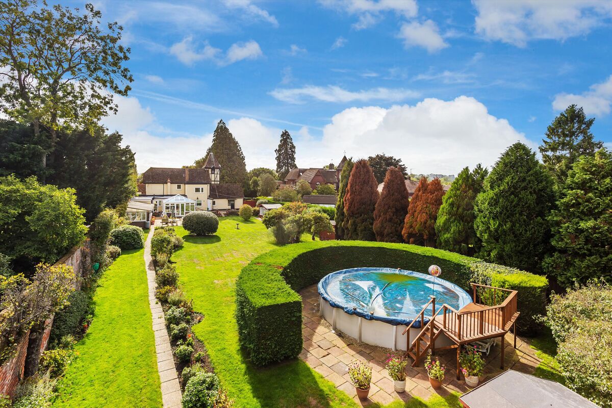 house for sale in Summersbury Drive, Shalford, Guildford, Surrey, GU4