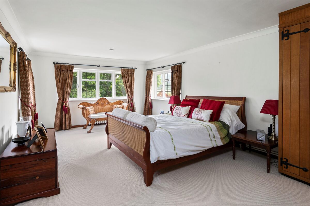 house for sale in Norton Farm, Worplesdon, Guildford, Surrey, GU3