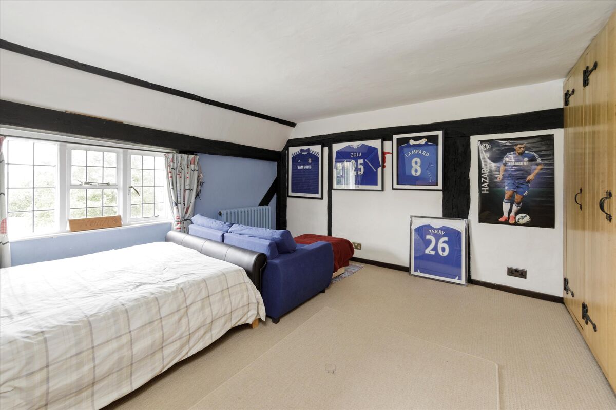 house for sale in Norton Farm, Worplesdon, Guildford, Surrey, GU3