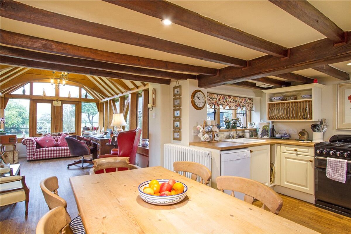 house for sale in Frensham, Farnham, Surrey, GU10 GLD140209 Knight Frank