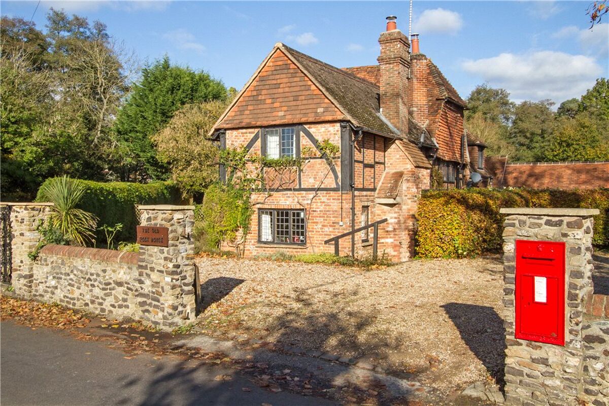 house for sale in Frensham, Farnham, Surrey, GU10 GLD140209 Knight