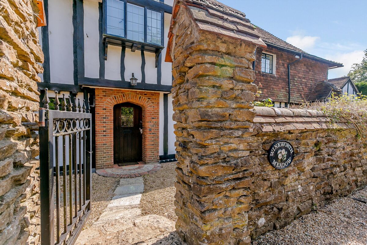 house for sale in Chantry View Road, Guildford, Surrey, GU1 GLD140363