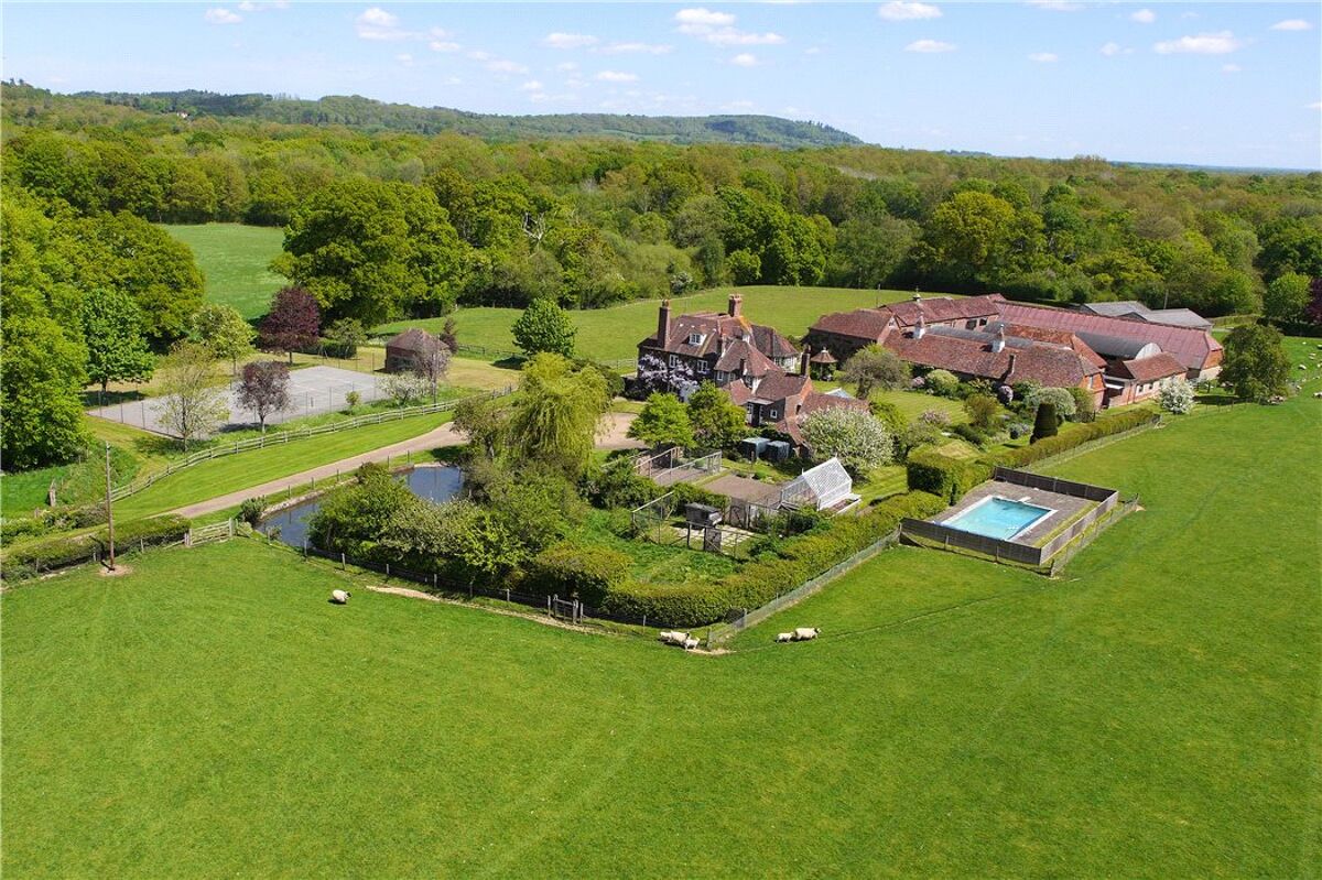 house for sale in Combe Lane, Chiddingfold, Godalming, Surrey, GU8