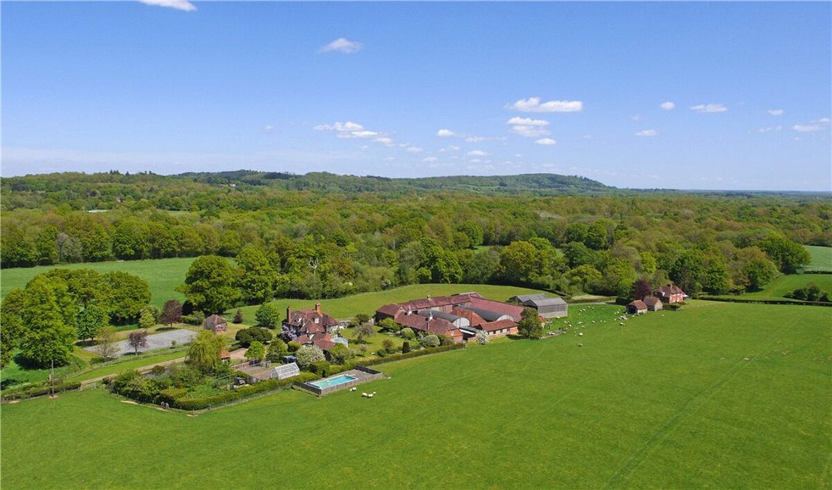 house for sale in Combe Lane, Chiddingfold, Godalming, Surrey, GU8 GLD150064 Knight Frank