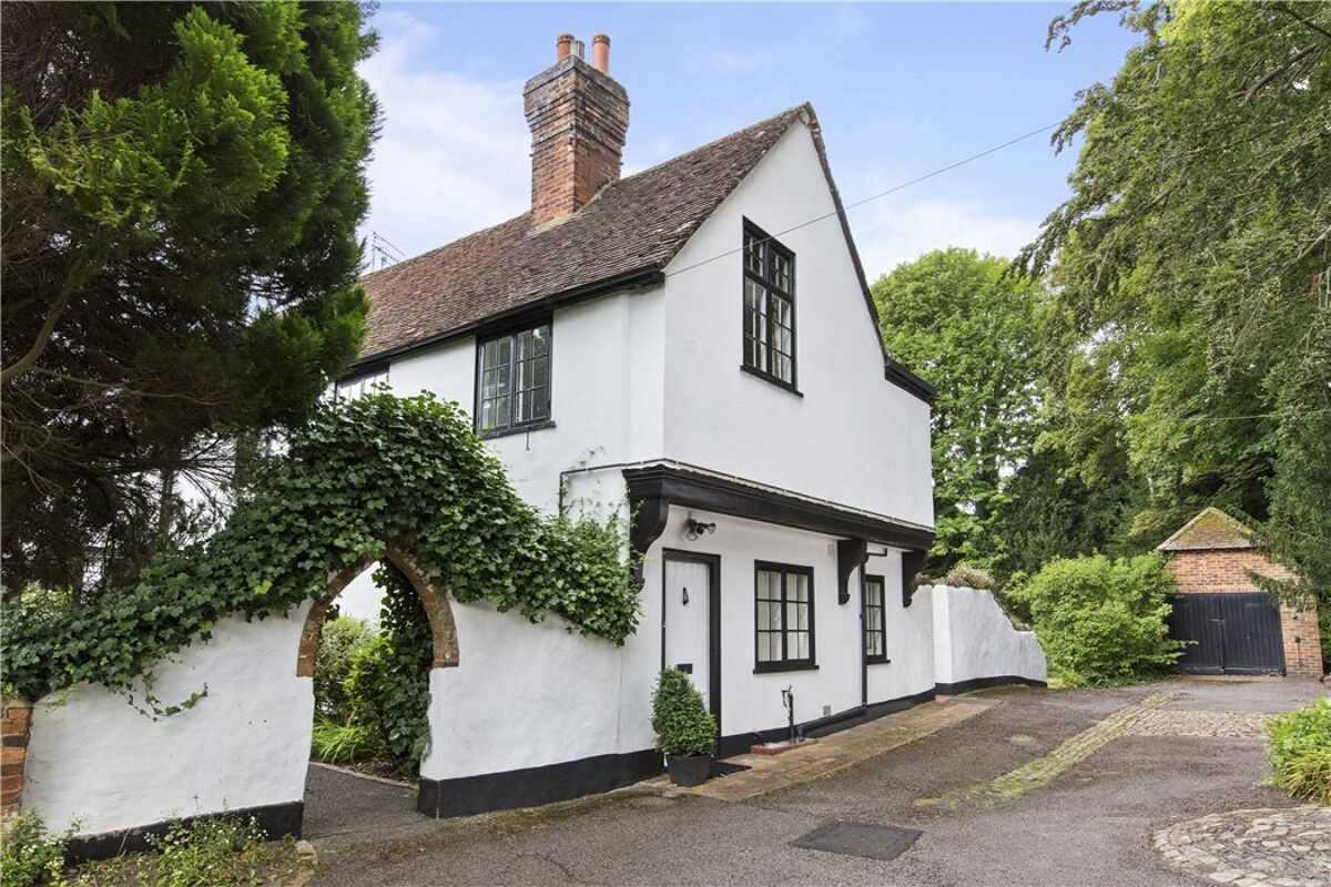 house for sale in Portsmouth Road, Guildford, Surrey, GU2 GLD150141