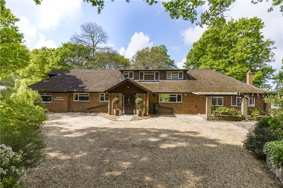 house for sale in Priorswood, Compton, Guildford, Surrey, GU3