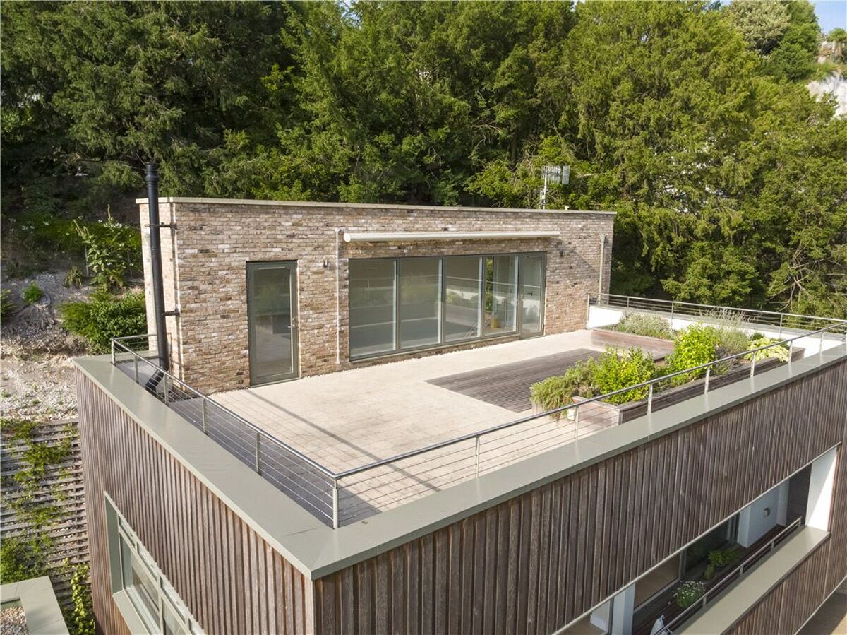 house for sale in Chantry Quarry, Guildford, Surrey, GU1 GLD160010