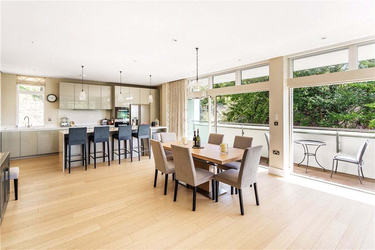 house for sale in Chantry Quarry, Guildford, Surrey, GU1 GLD160010