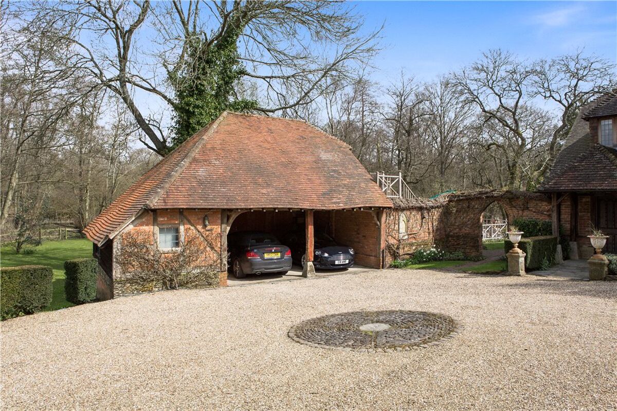 house for sale in Priory Lane, Frensham, Farnham, Surrey, GU10 GLD160013 Knight Frank