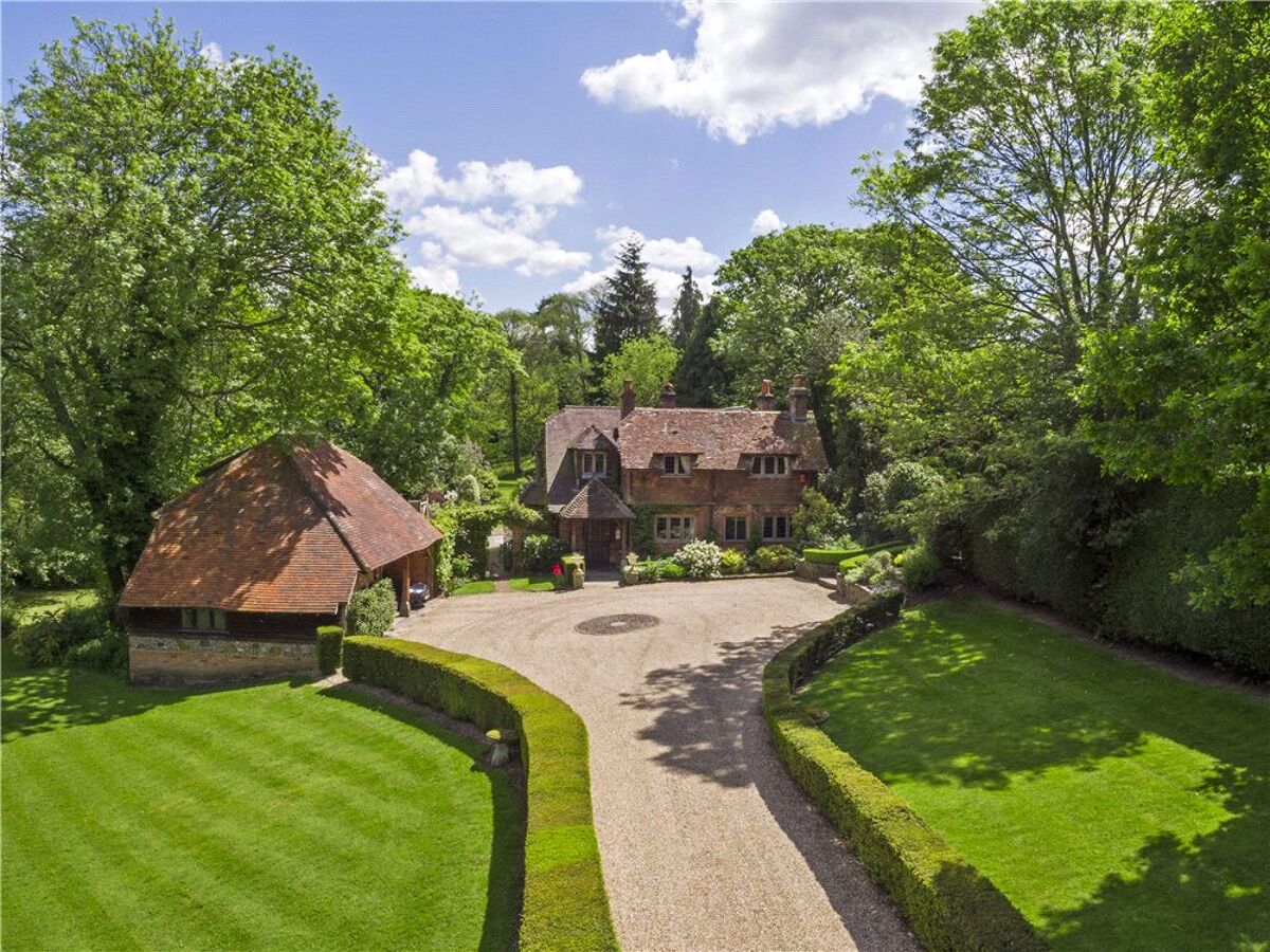 house for sale in Priory Lane, Frensham, Farnham, Surrey, GU10