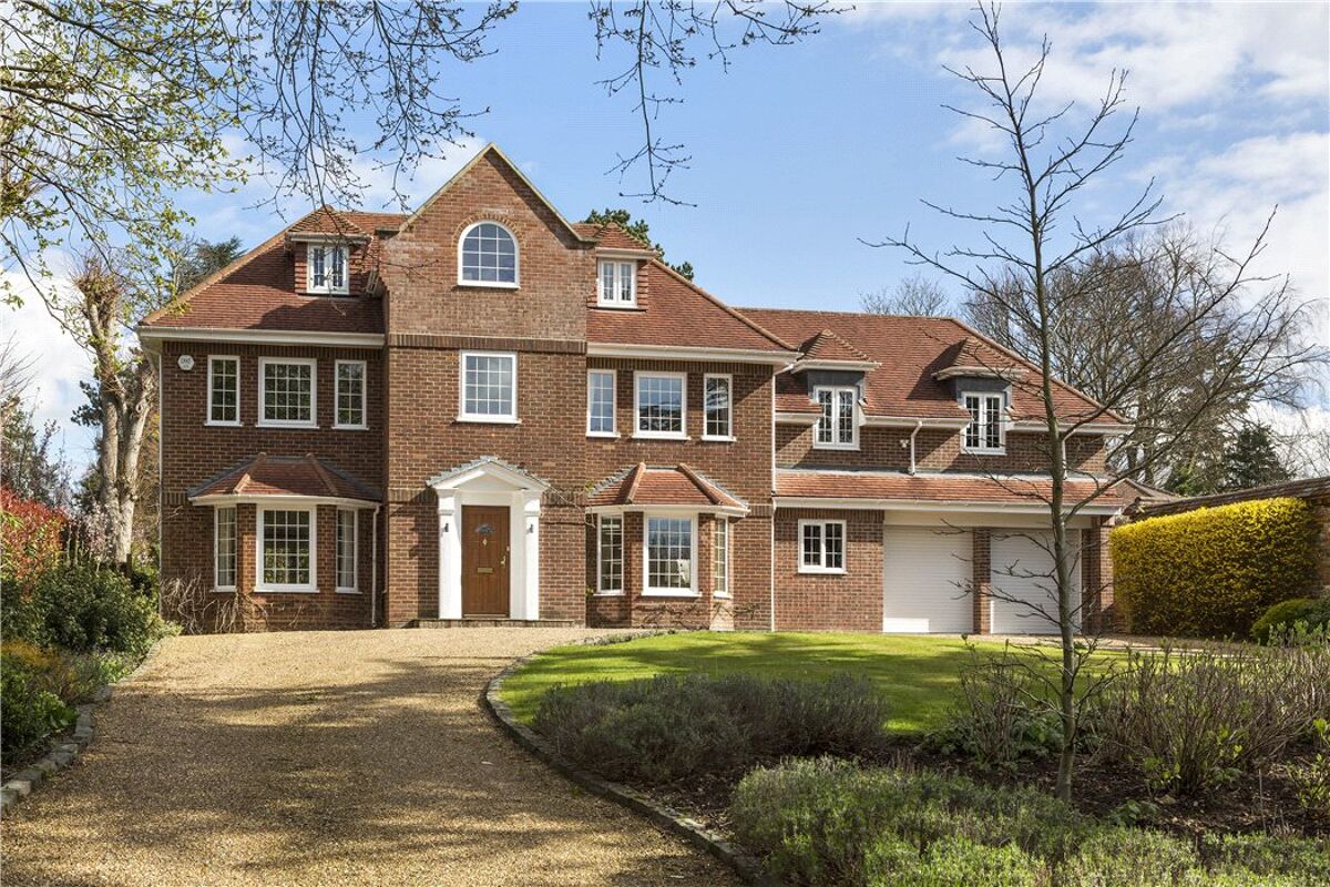 house for sale in Knowl Hill, The Hockering, Woking, Surrey, GU22