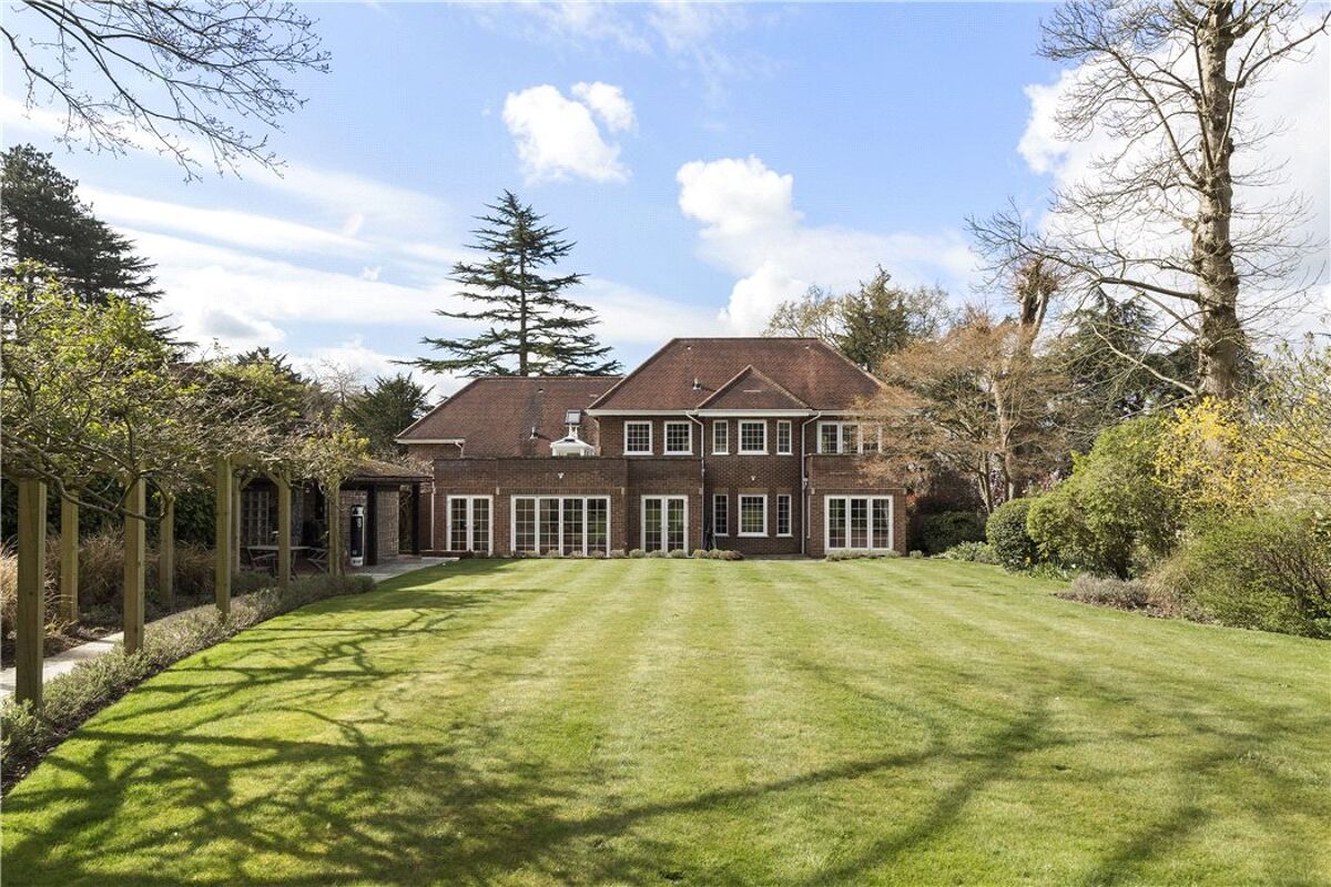 house for sale in Knowl Hill, The Hockering, Woking, Surrey, GU22