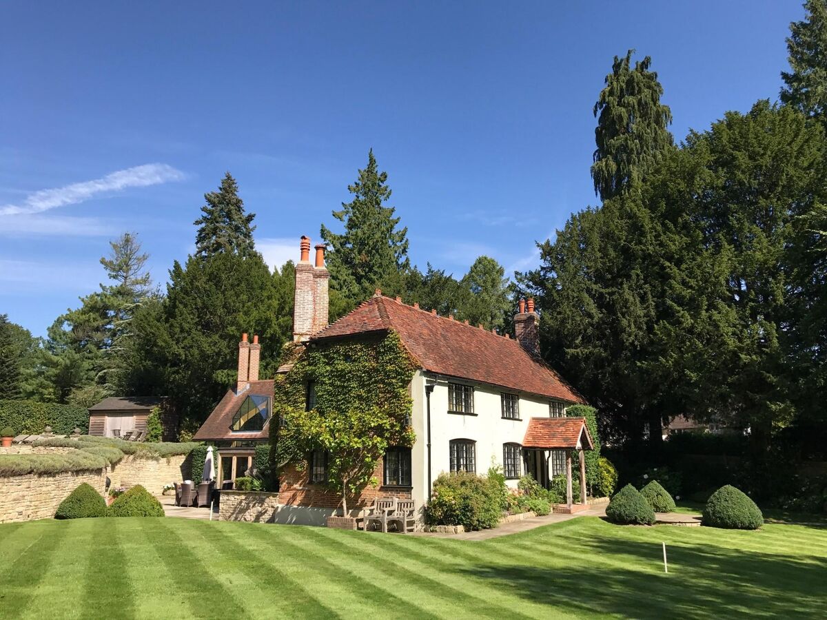 house for sale in Snowdenham Lane, Bramley, Guildford, Surrey, GU5