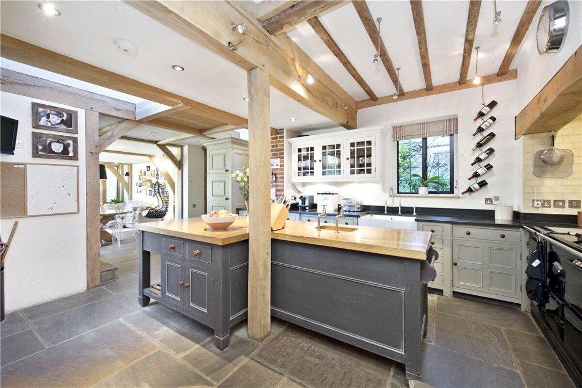 house for sale in Snowdenham Lane, Bramley, Guildford, Surrey, GU5