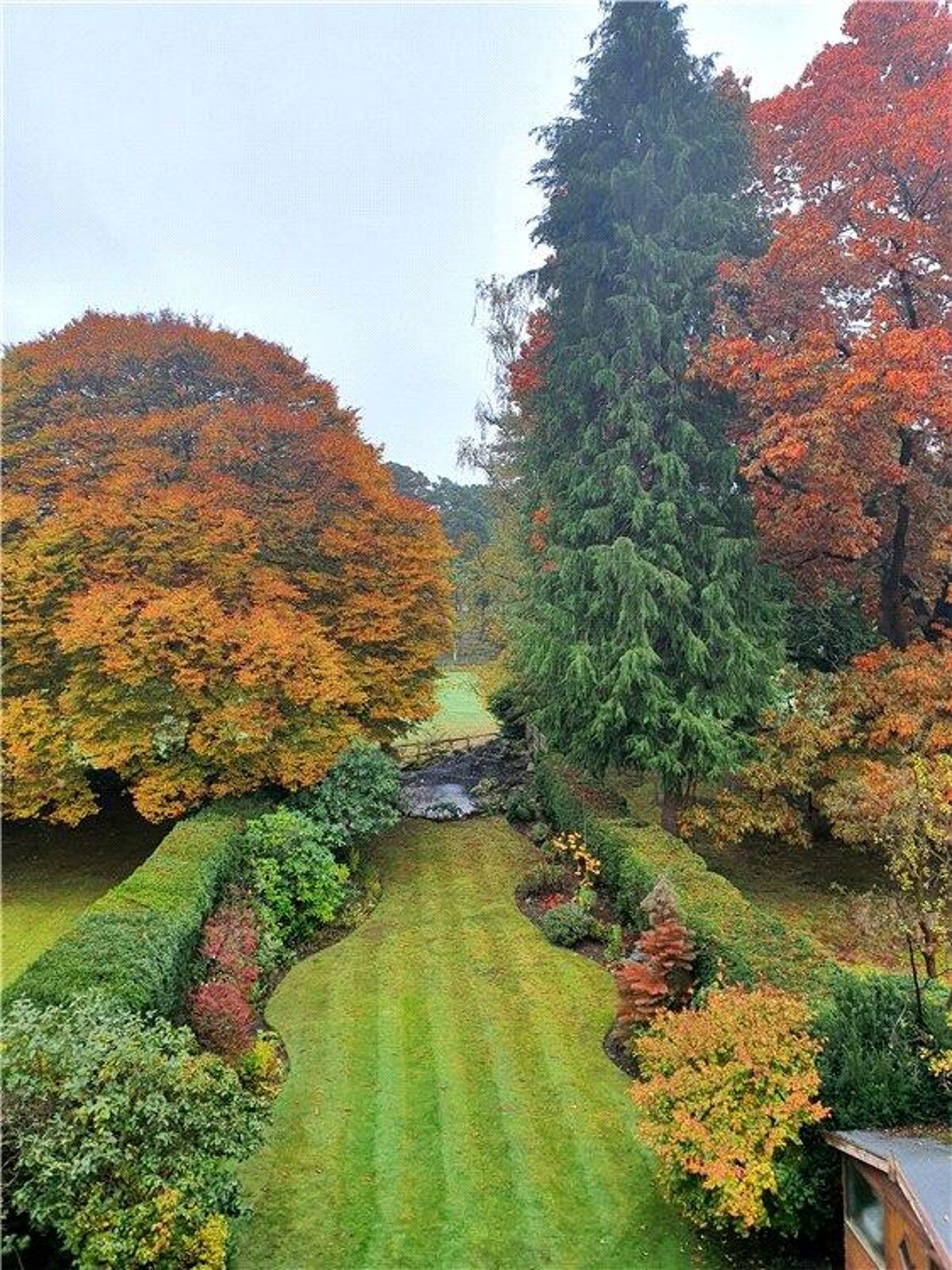 house for sale in Bagshot Road, Worplesdon Hill, Woking, Surrey, GU22