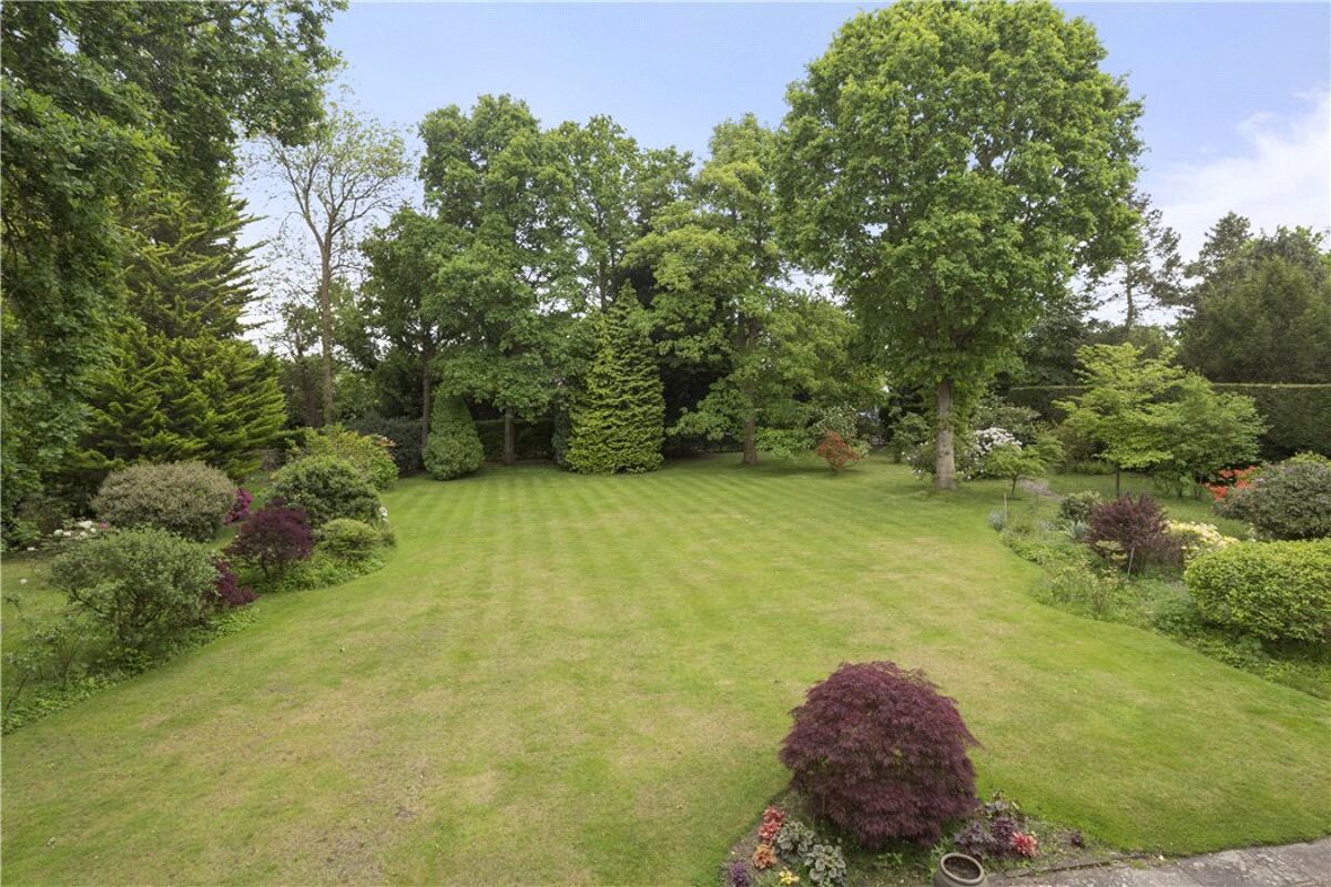 house for sale in Oak Grange Road, West Clandon, Guildford, Surrey, GU4 GLD160115 Knight Frank