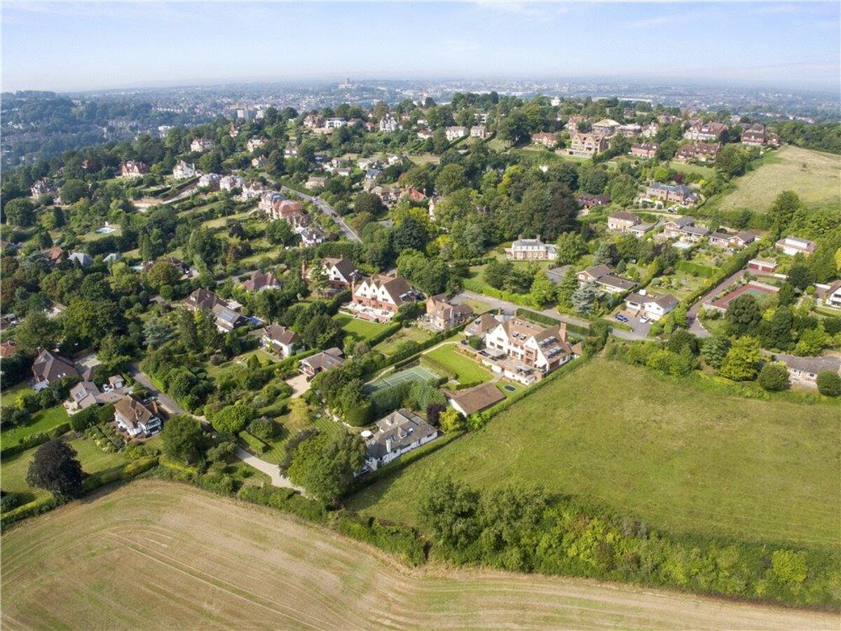 house for sale in Warwicks Bench Lane, Guildford, Surrey, GU1