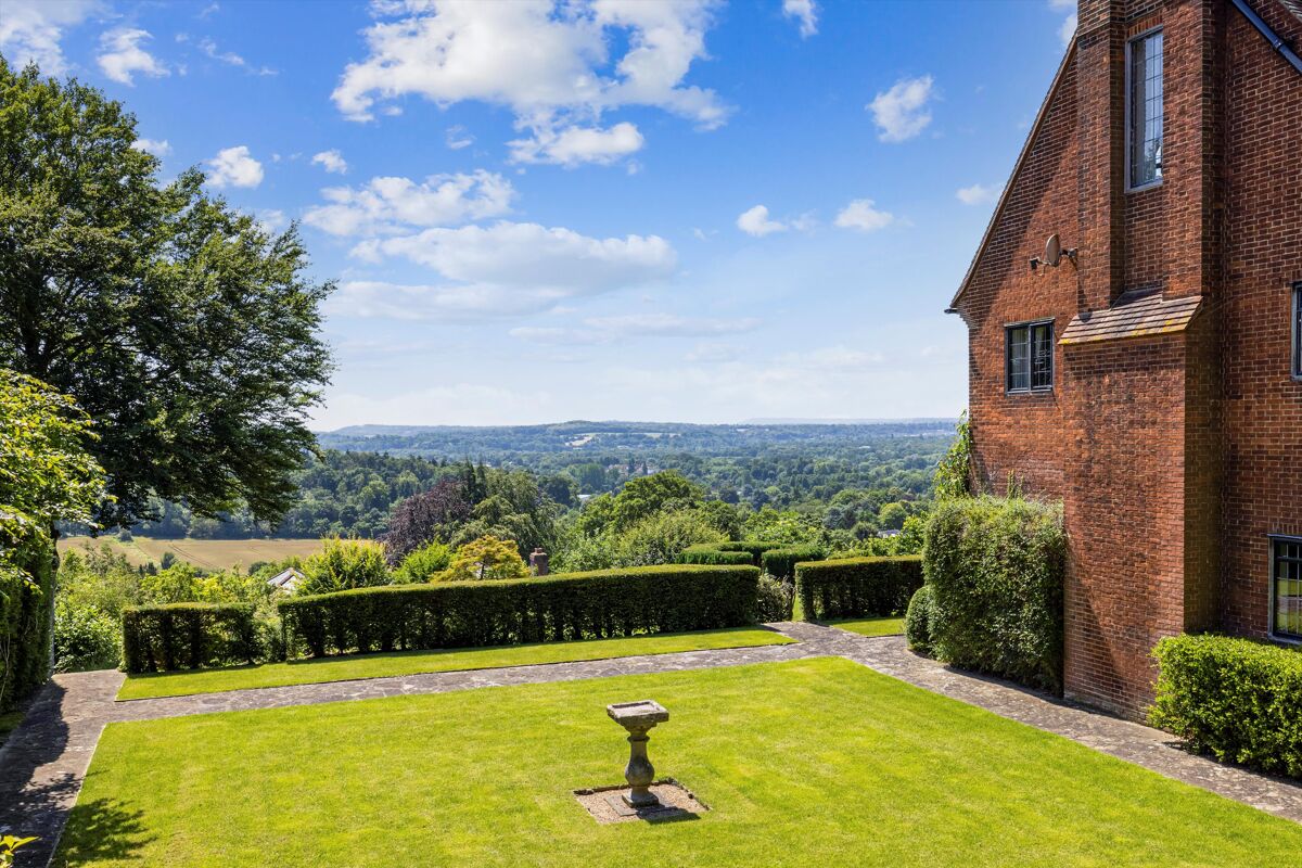 house for sale in Fort Road, Guildford, Surrey, GU1 GLD160147