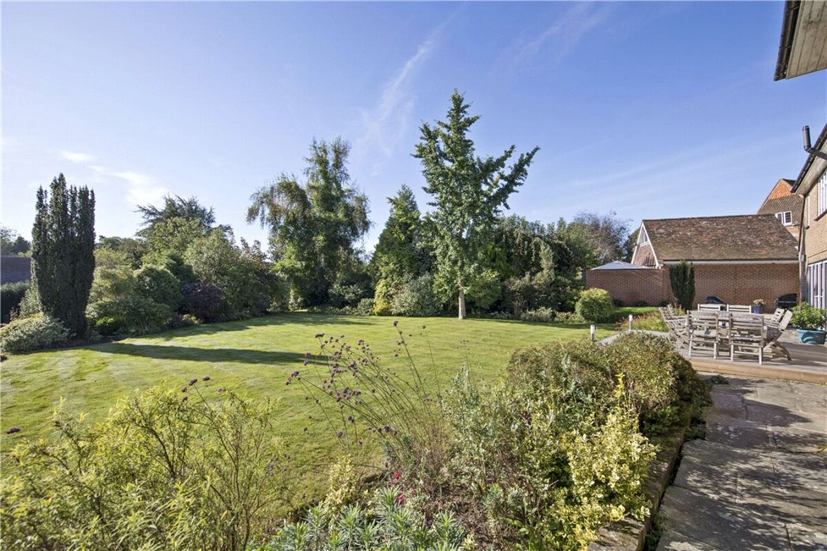 house for sale in The Street, Betchworth, Surrey, RH3 GLD160232