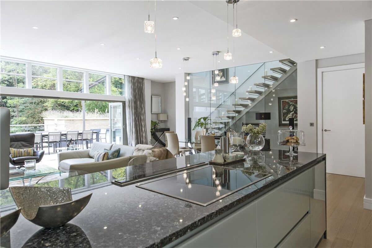 house for sale in Chantry Quarry, Guildford, Surrey, GU1 GLD160248