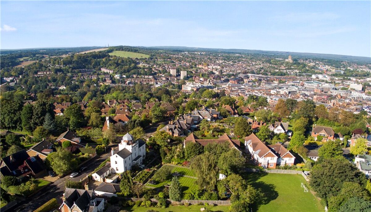 house for sale in Pewley Hill, Guildford, Surrey, GU1 GLD160257