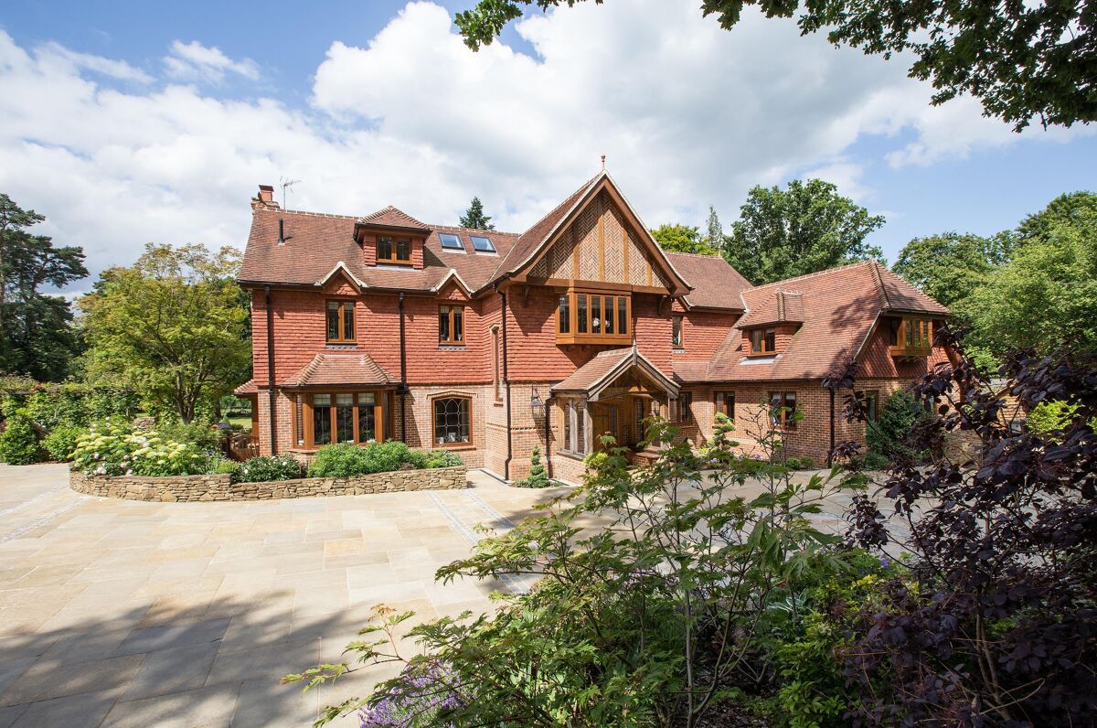 house for sale in Road, Godalming, Surrey, GU8 GLD160297