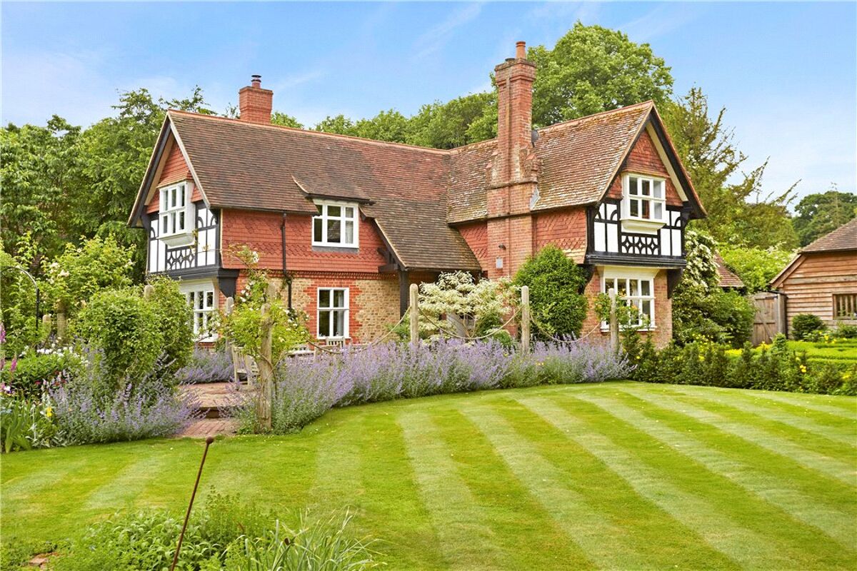 house for sale in Rake Manor, Milford, Surrey, GU8 GLD170048 Knight