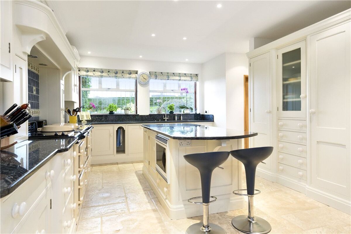 house for sale in Hillier Road, Guildford, Surrey, GU1 GLD170081