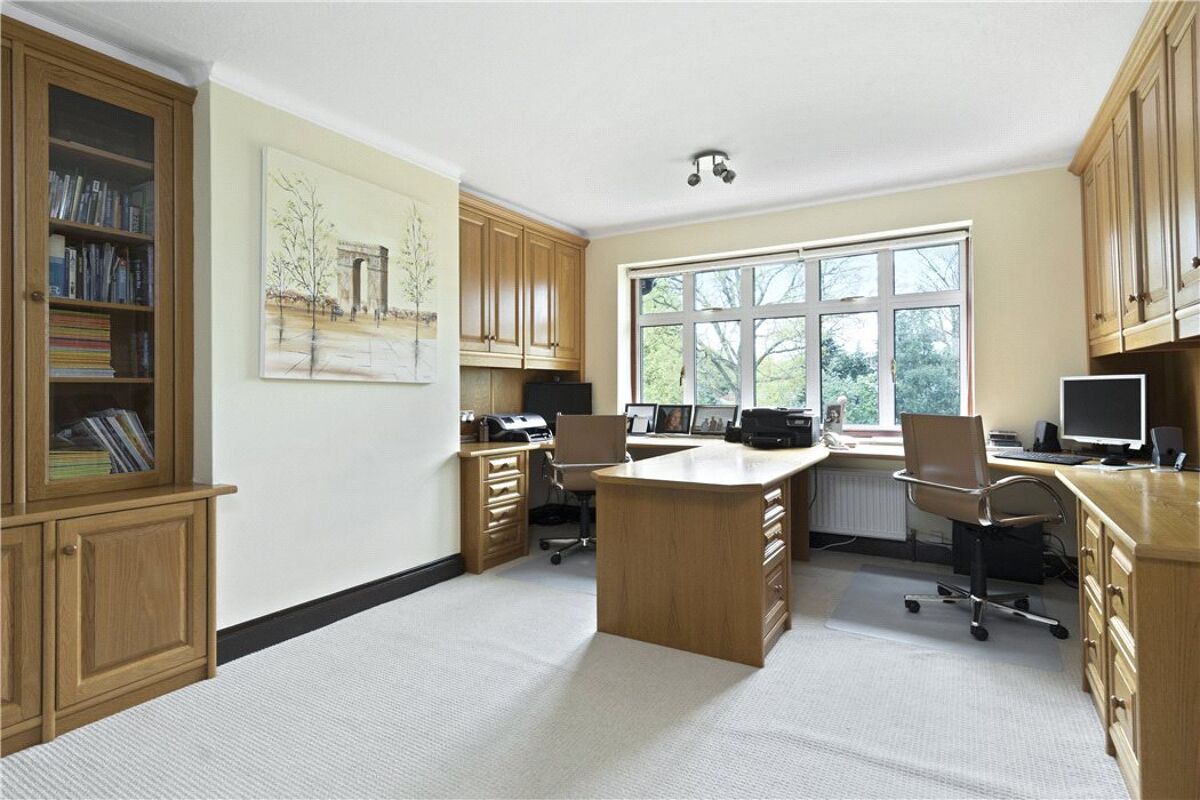 house for sale in Hillier Road, Guildford, Surrey, GU1 GLD170081