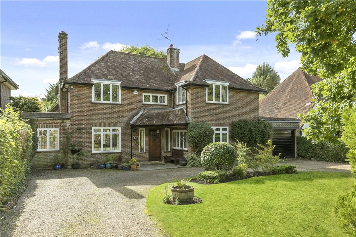 house for sale in Ganghill, Guildford, Surrey, GU1 GLD170098 Knight