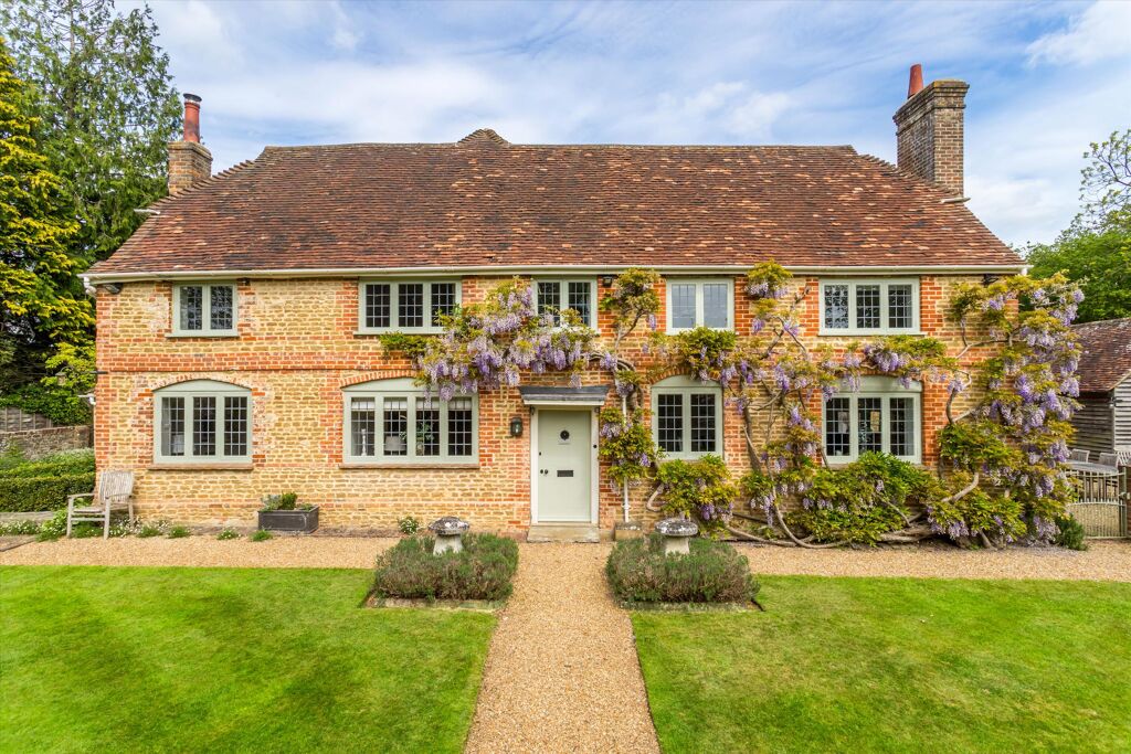 Image of The Street, Shackleford, Godalming, Surrey, GU8