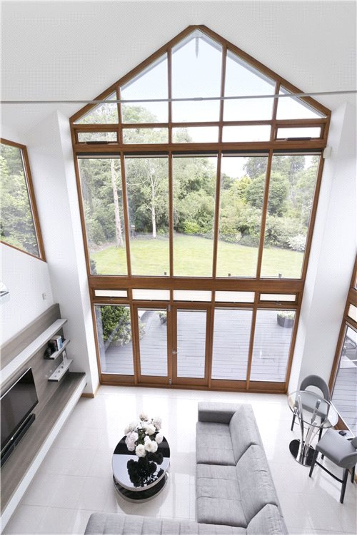 house for sale in Tollgate, Guildford, Surrey, GU1 GLD170133 Knight