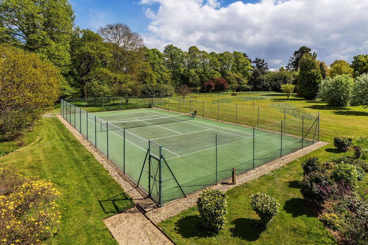 house for sale in Bradstone Brook, Shalford, Guildford, Surrey, GU4