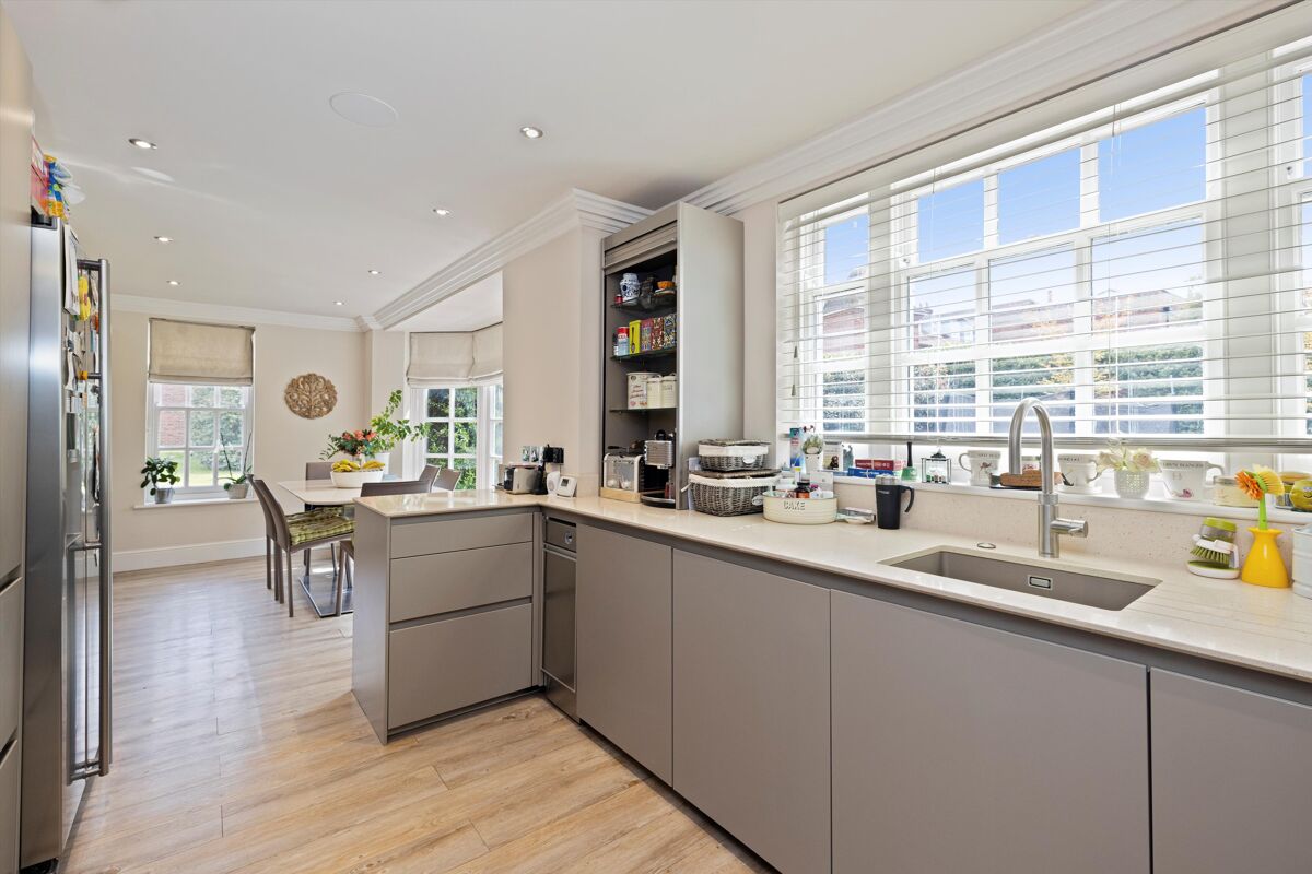 house for sale in Bradstone Brook, Shalford, Guildford, Surrey, GU4