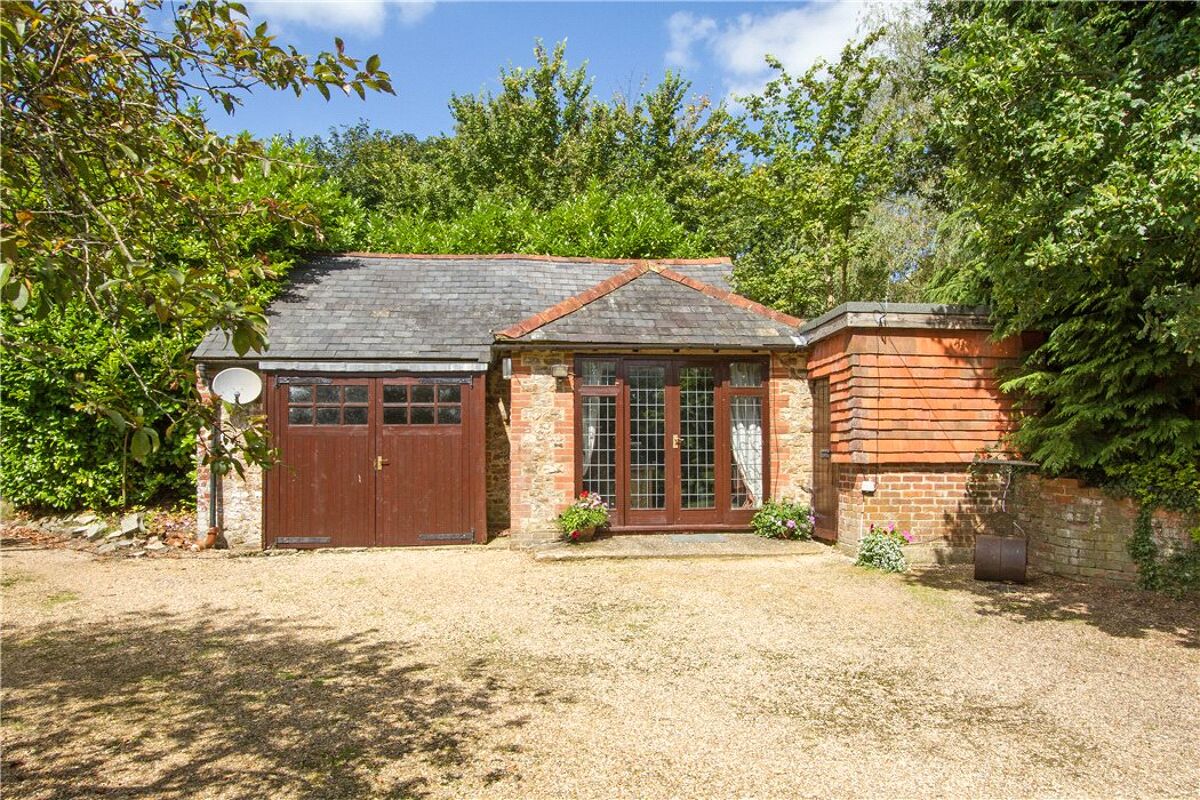 house for sale in Wishanger, Churt, Farnham, Surrey, GU10 GLD170201