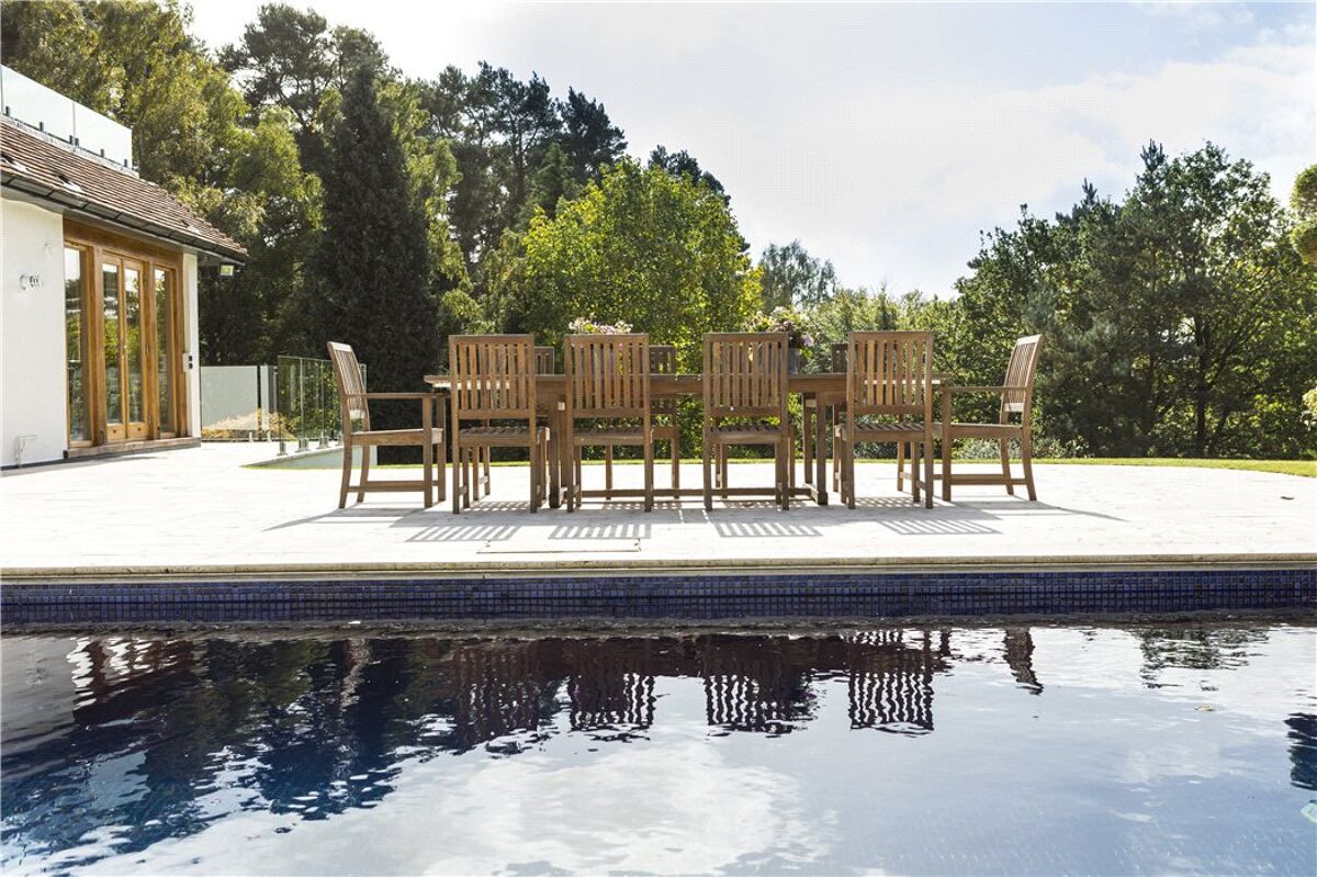 house for sale in Smugglers Way, The Sands, Farnham, Surrey, GU10