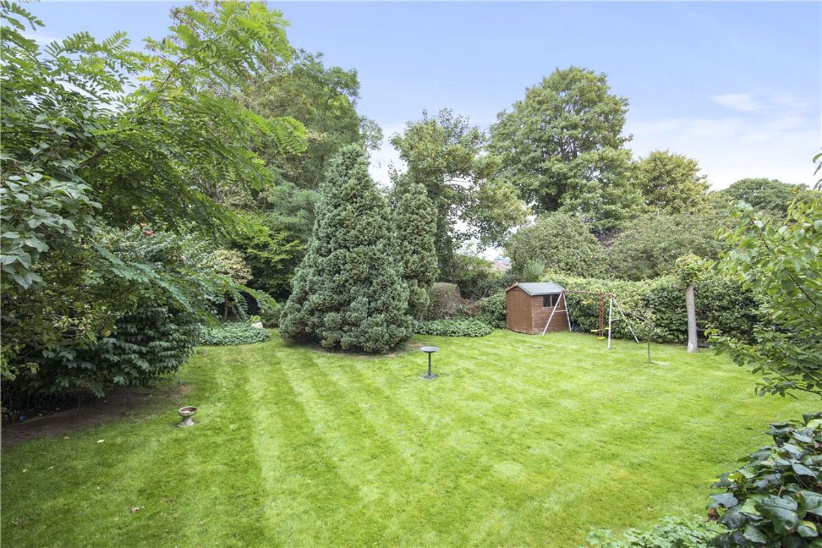 house for sale in Meads Road, Guildford, Surrey, GU1 GLD170215