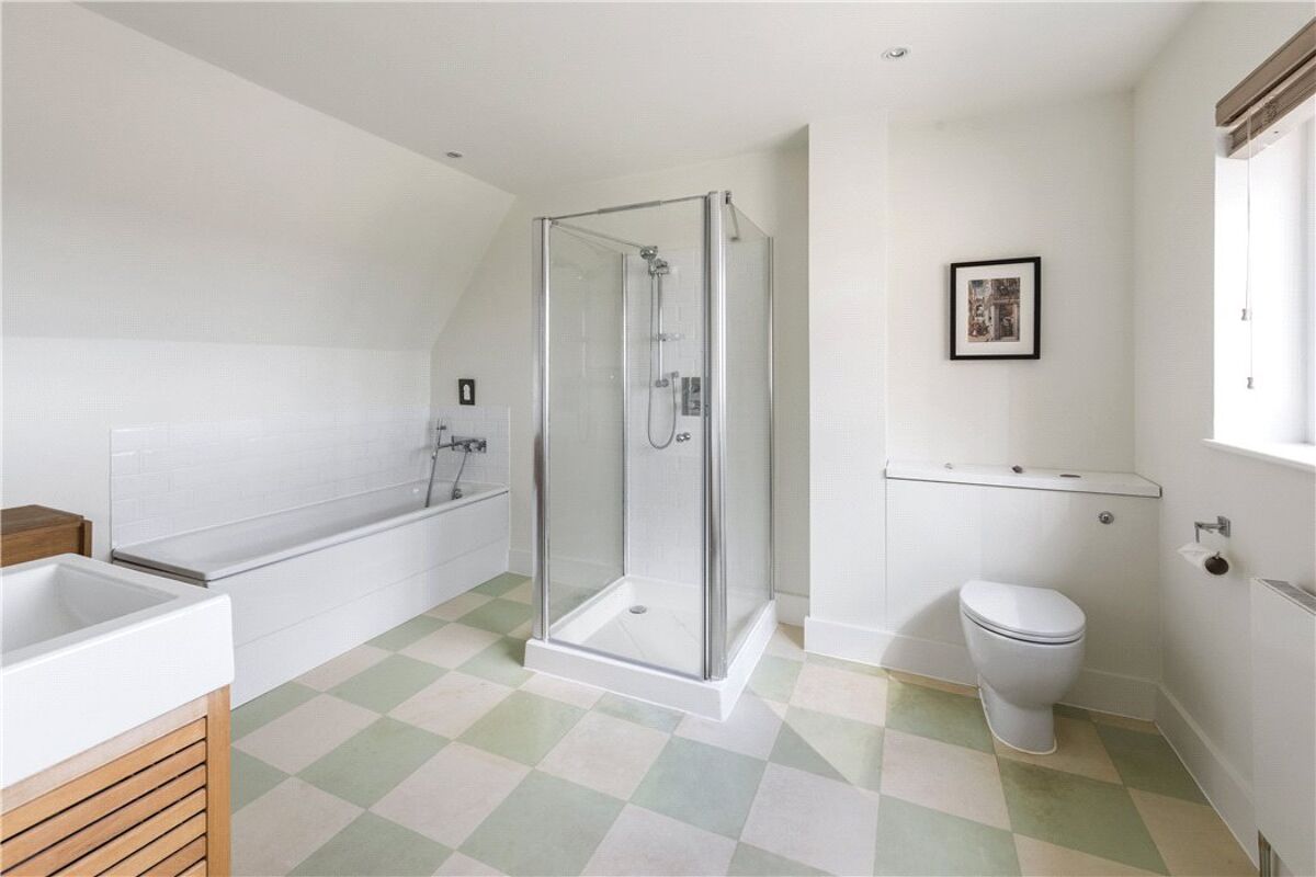 house for sale in Downside Road, Guildford, Surrey, GU4 GLD170242