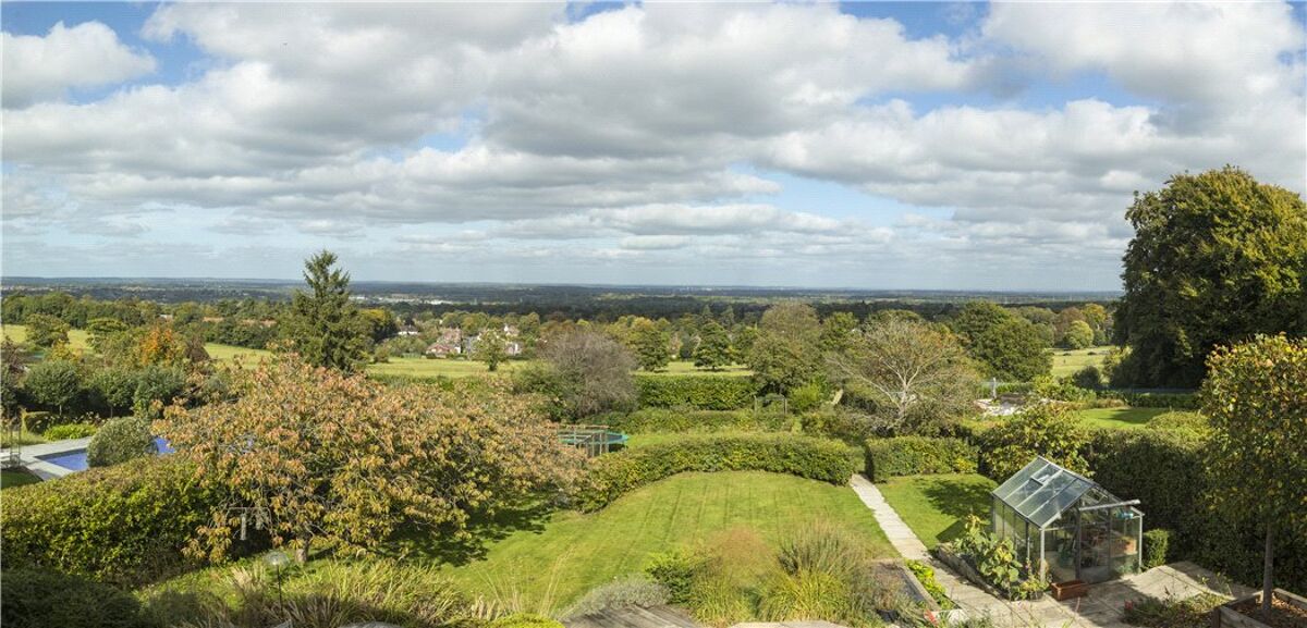 house for sale in Downside Road, Guildford, Surrey, GU4 GLD170242