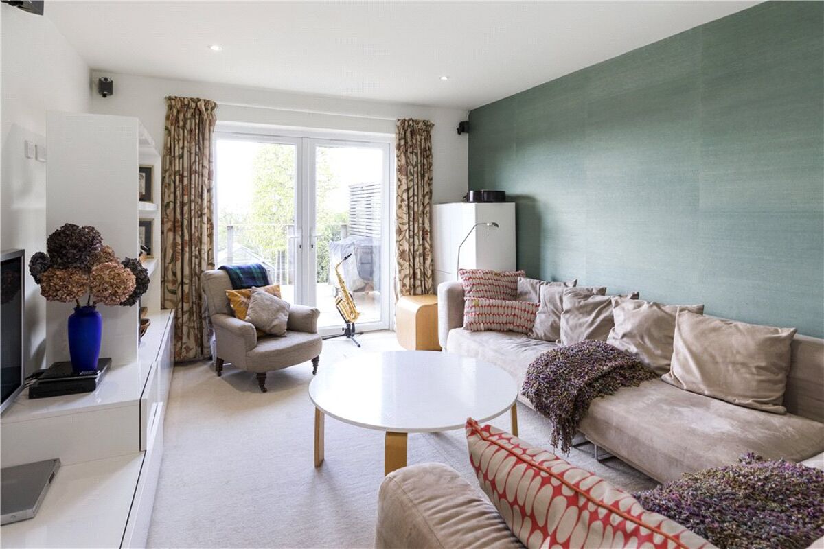 house for sale in Downside Road, Guildford, Surrey, GU4 GLD170242