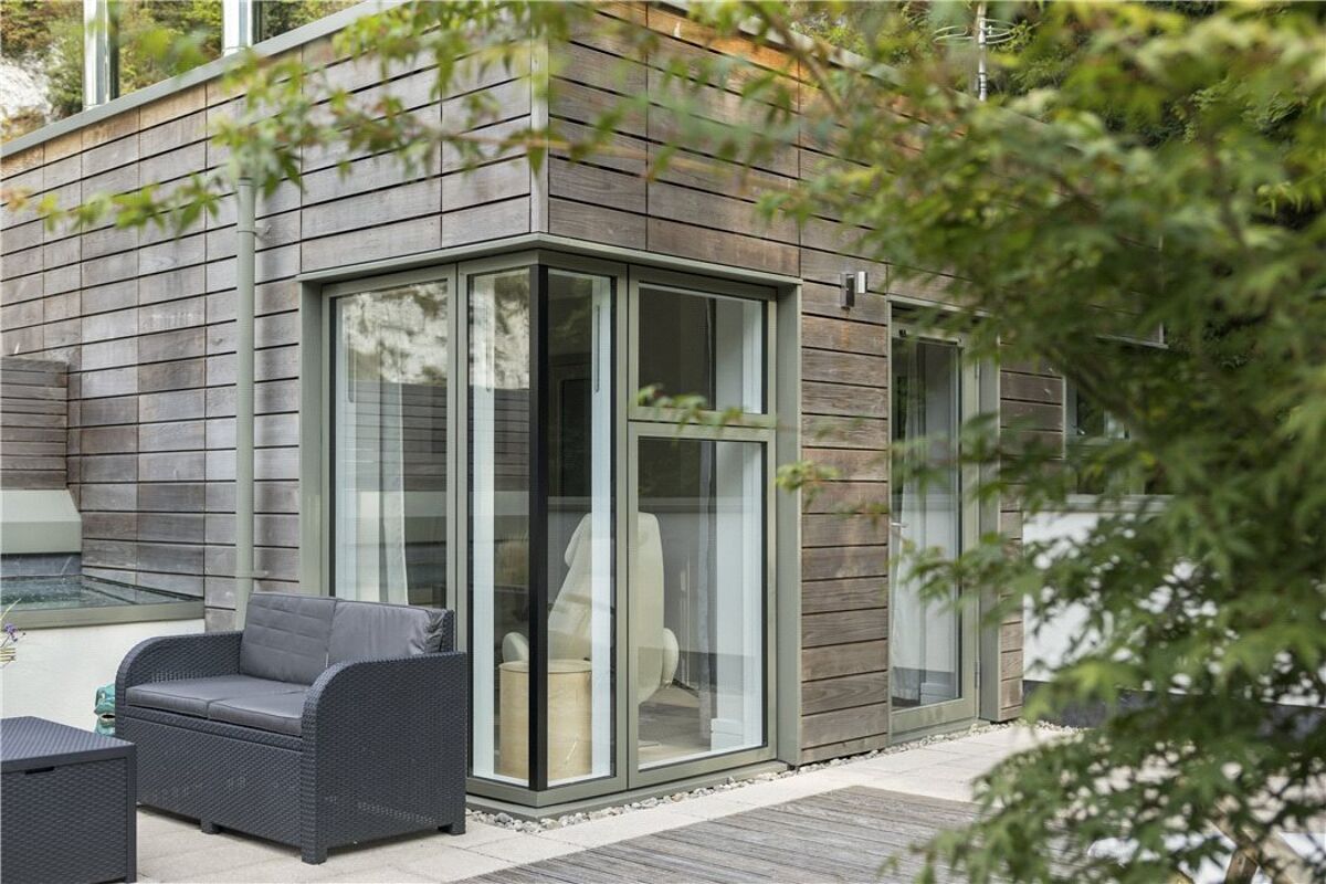 house for sale in Chantry Quarry, Guildford, Surrey, GU1 GLD170270