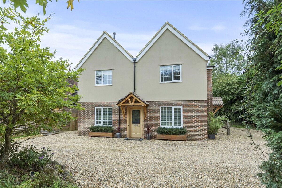 house for sale in Guildford Road, Cranleigh, Surrey, GU6 GLD170272