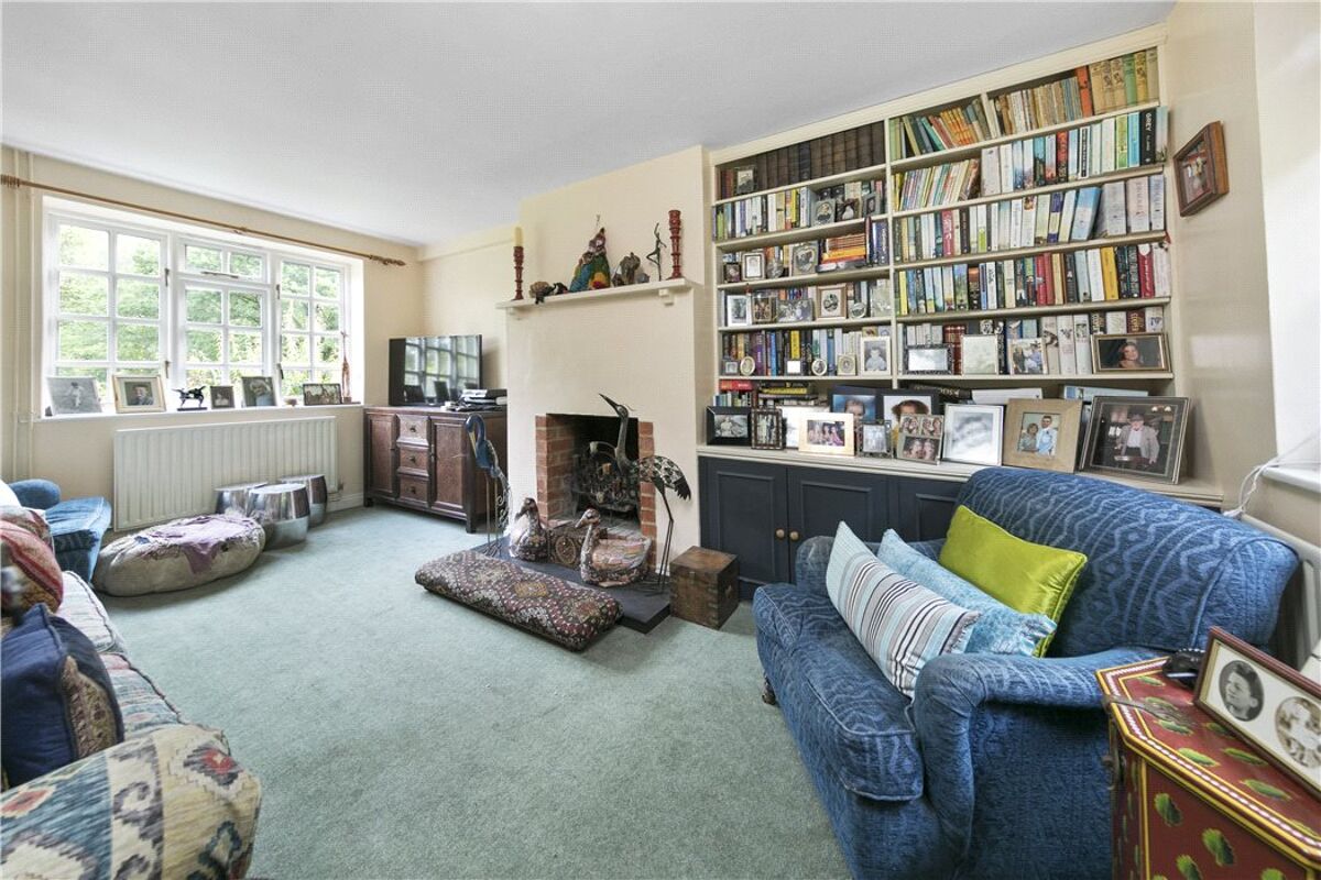 house for sale in Selhurst Common, Bramley, Guildford, Surrey, GU5