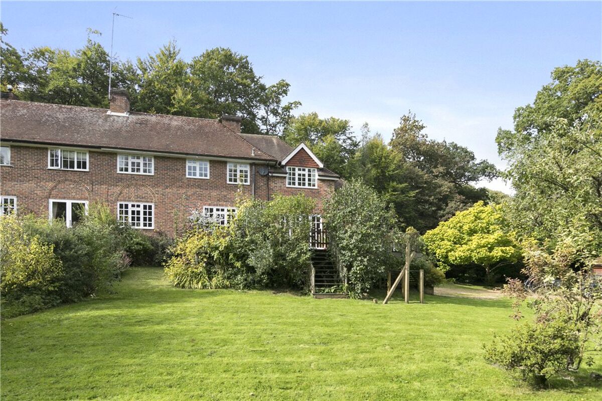 house for sale in Selhurst Common, Bramley, Guildford, Surrey, GU5