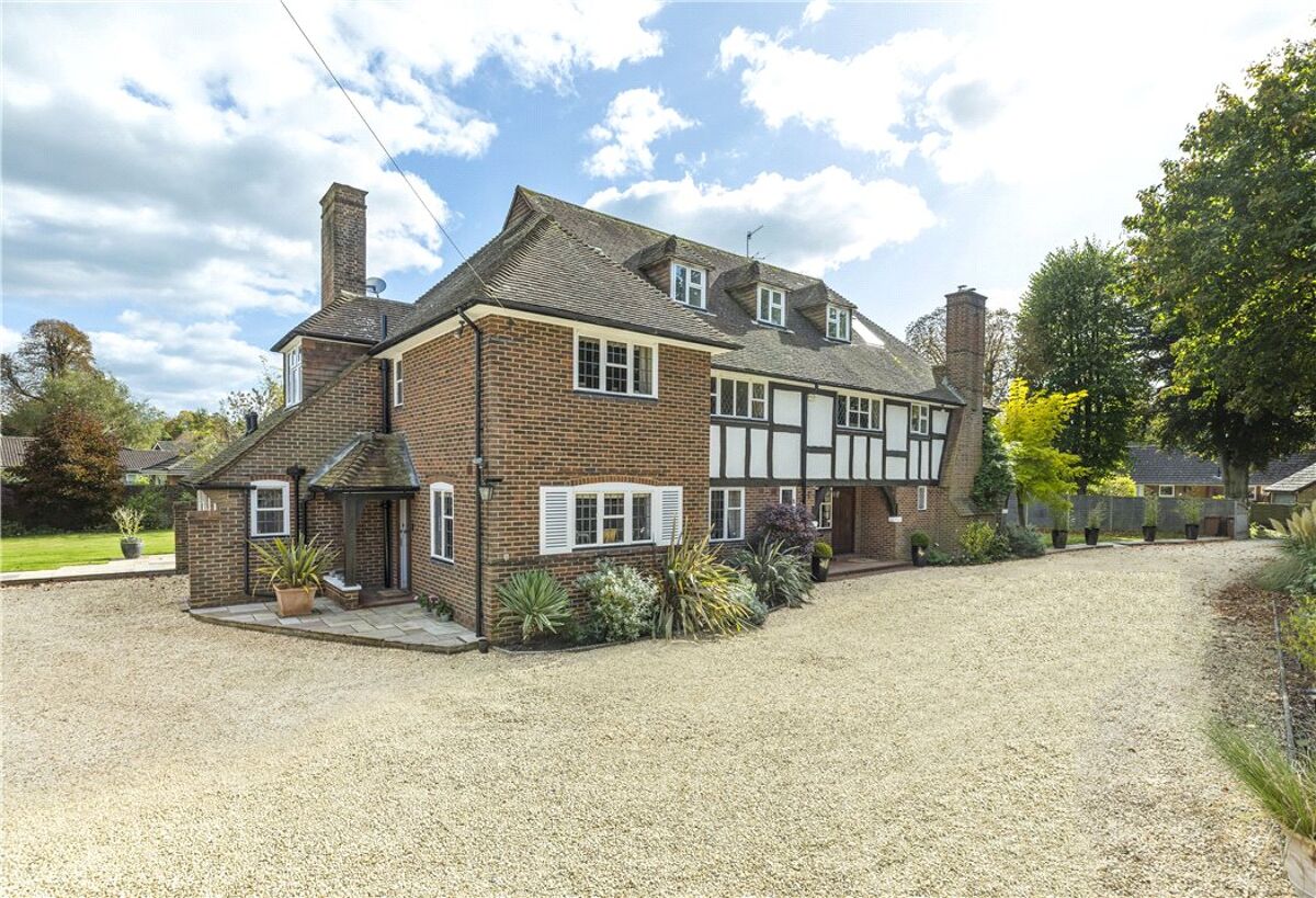 house for sale in Conford Drive, Shalford, Guildford, Surrey, GU4 GLD170287 Knight Frank