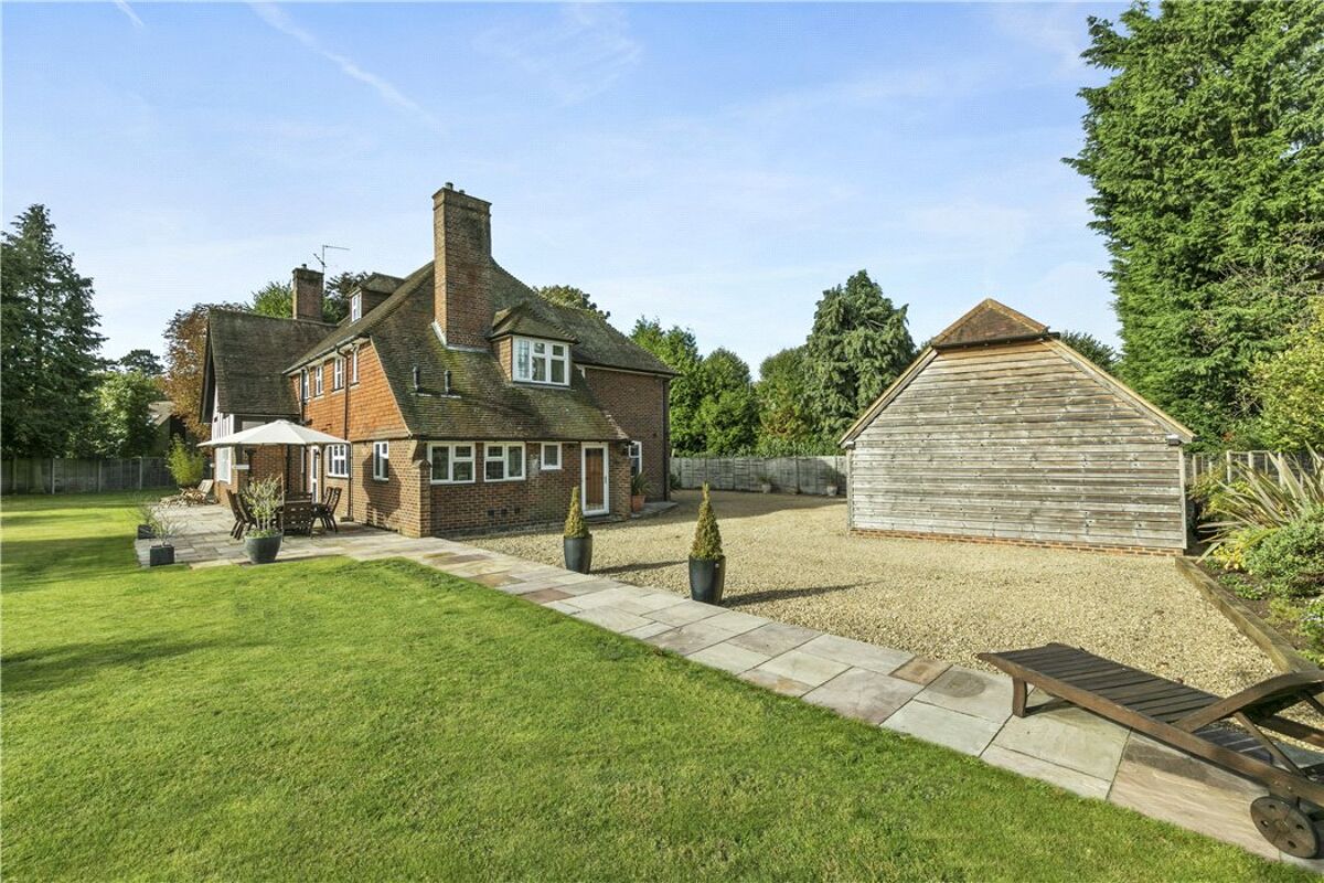 house for sale in Conford Drive, Shalford, Guildford, Surrey, GU4