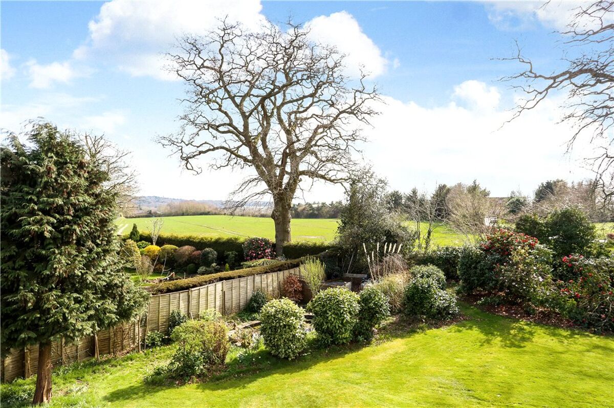 house for sale in Farnham Road, Liss, Hampshire, GU33 GLD170289