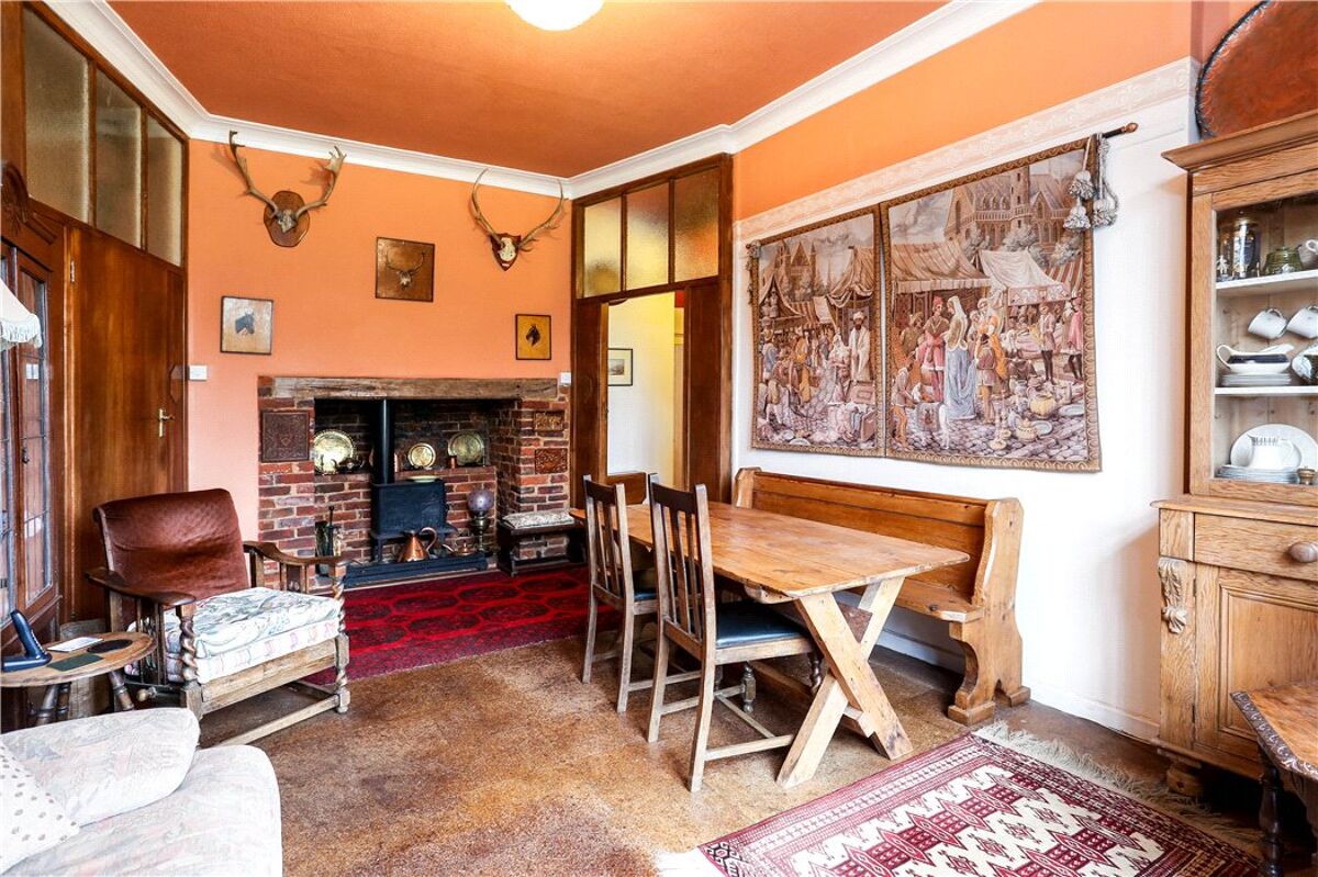 house for sale in Farnham Road, Liss, Hampshire, GU33 GLD170289