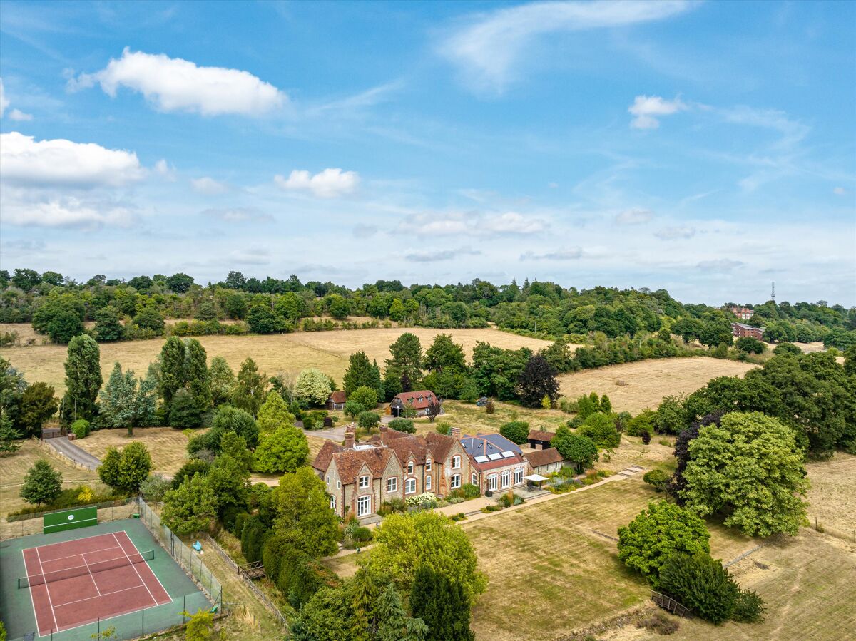 house for sale in Littleton, Guildford, Surrey, GU3 GLD170312